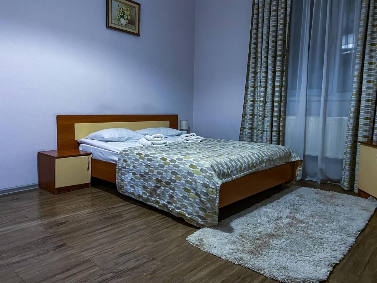 Hotel Europa ตรุสคาเวตส์ ภายนอก รูปภาพ