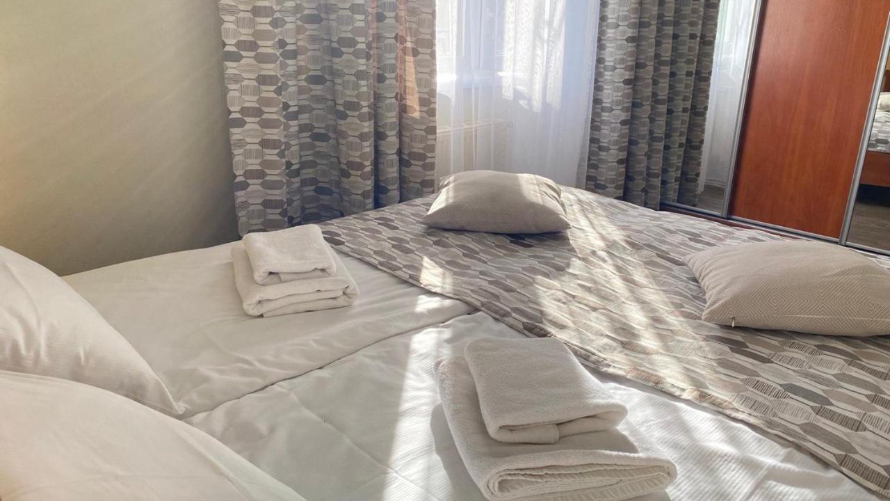 Hotel Europa ตรุสคาเวตส์ ภายนอก รูปภาพ