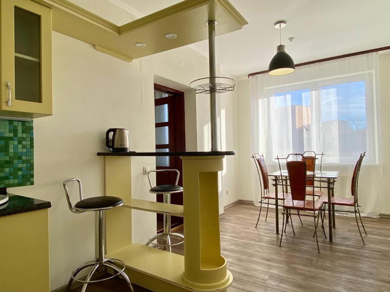Hotel Europa ตรุสคาเวตส์ ภายนอก รูปภาพ
