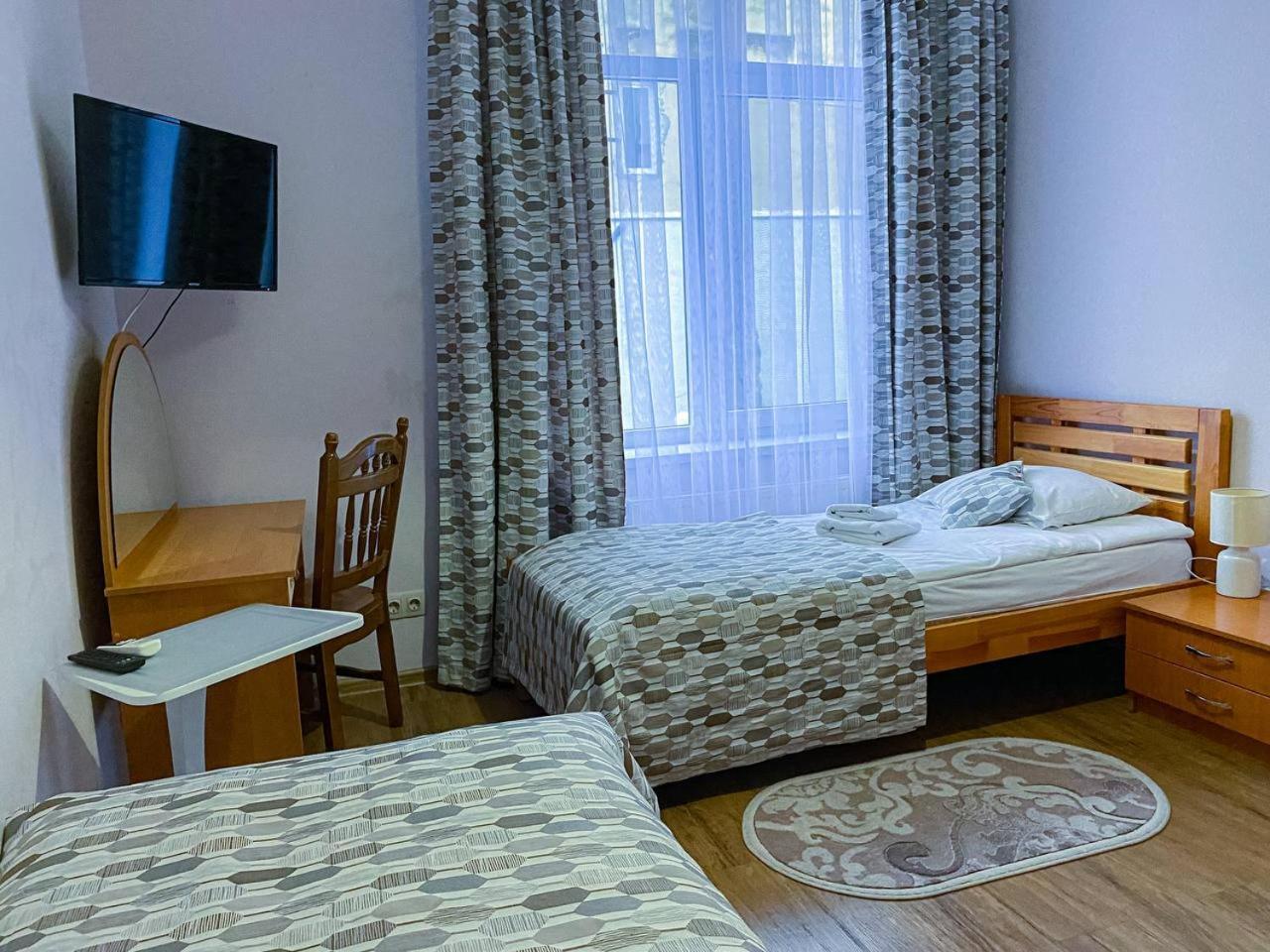 Hotel Europa ตรุสคาเวตส์ ภายนอก รูปภาพ